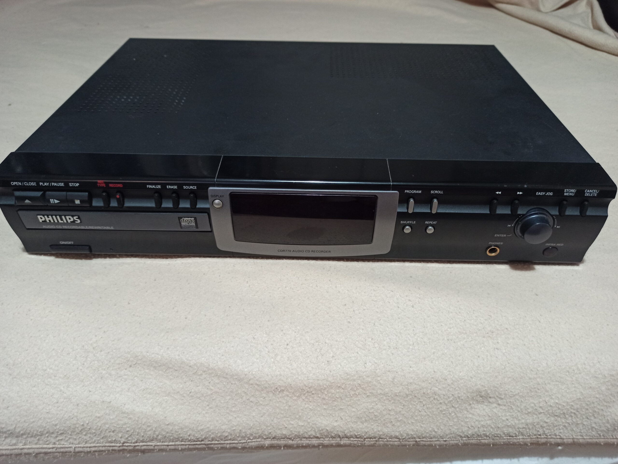 PHILIPS DISC RECORDER CDR-760 και CDR-770 σαν καινούρια παίζουν εκπληκτικά.